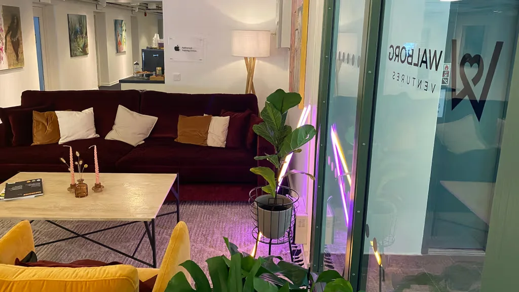 Lounge med soffor på Walborg Magasinsgatan